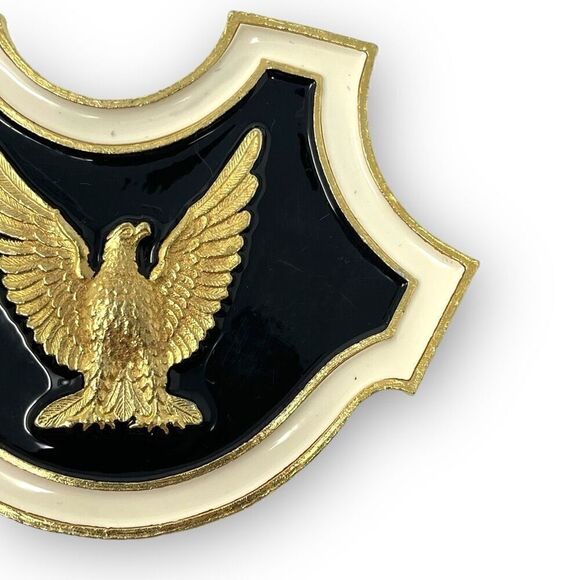 Accessocraft N.Y.C. Gold Tone Metal Patriotic Eagle Enamel Statement Shield Clip - Picture 4 of 9